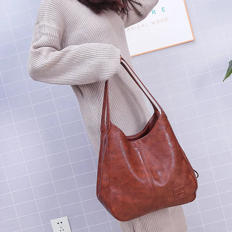 Women crossbody bags 2023 new tide soft leather shoulder capacity wild fashion women's shoulder bag Korean style of the handbag