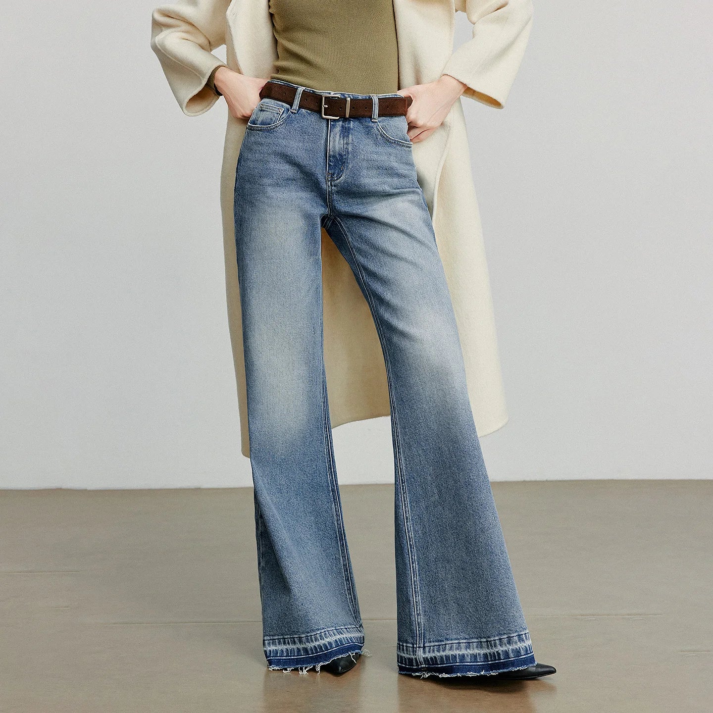 TOYOUTH Women Denim Jeans 2025 Autumn New Gradient Washed Lycra Cotton Flare Pants