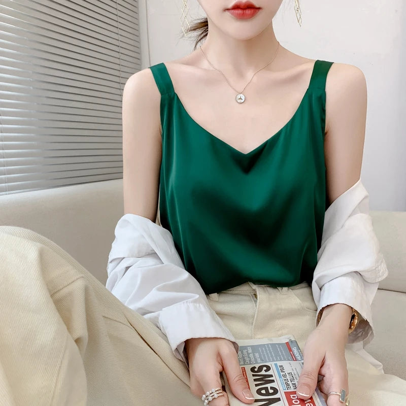 Silk Camisole Ladies Summer Suit Inside V-Neck Satin Bottoming Vest 2025 Thin Loose Sleeveless Sling Silk Tops Small Shirt Trend