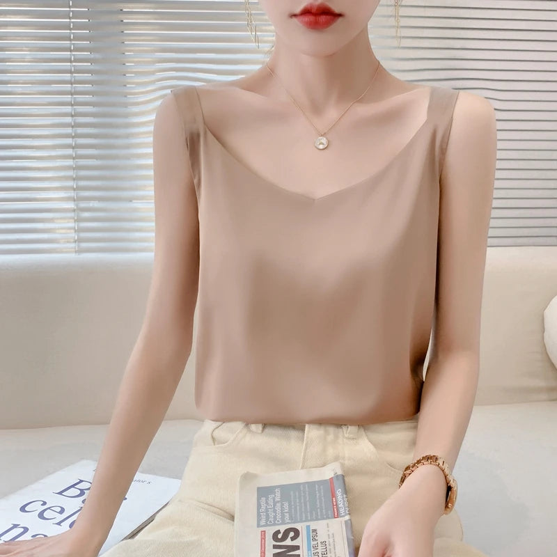 Silk Camisole Ladies Summer Suit Inside V-Neck Satin Bottoming Vest 2025 Thin Loose Sleeveless Sling Silk Tops Small Shirt Trend